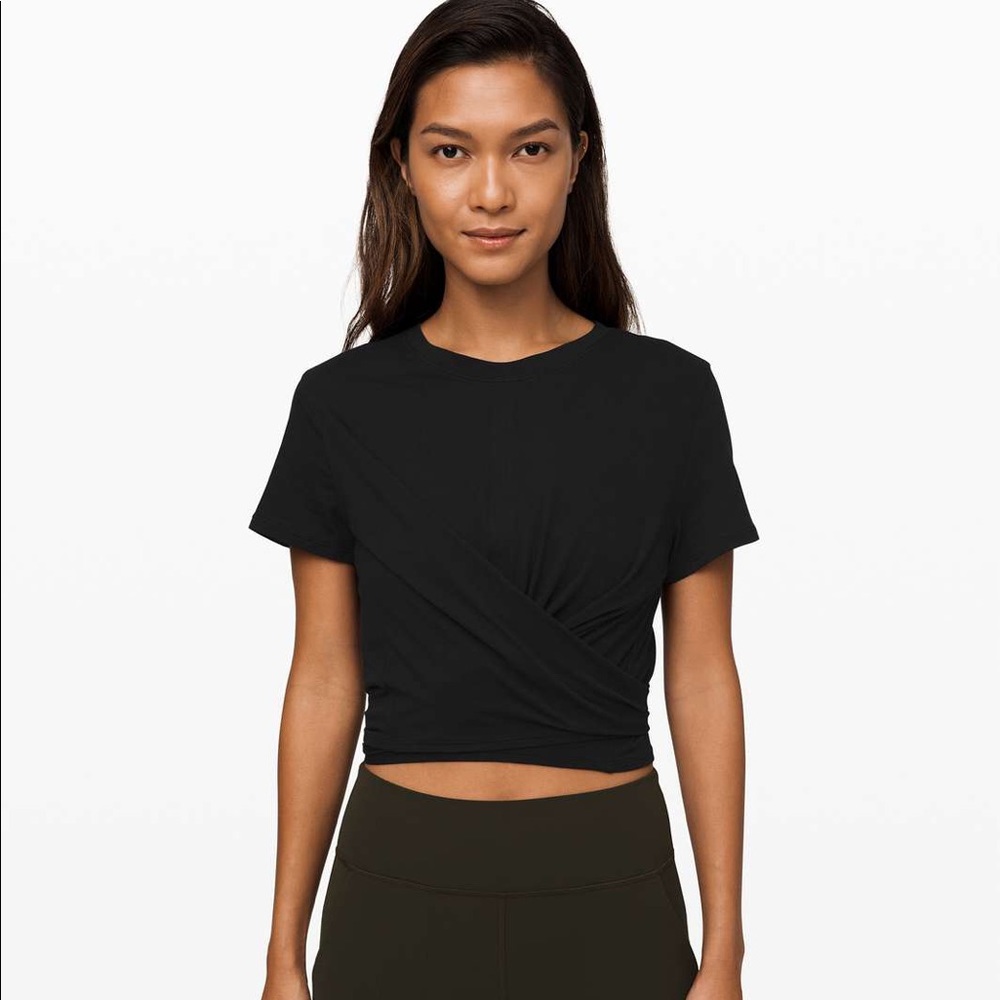 Lululemon Time to Restore Short Sleeve